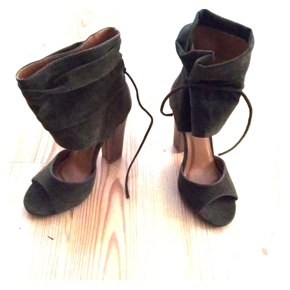 NEW!!!Shoe republic LA.Olive Open Toe/mid Boot